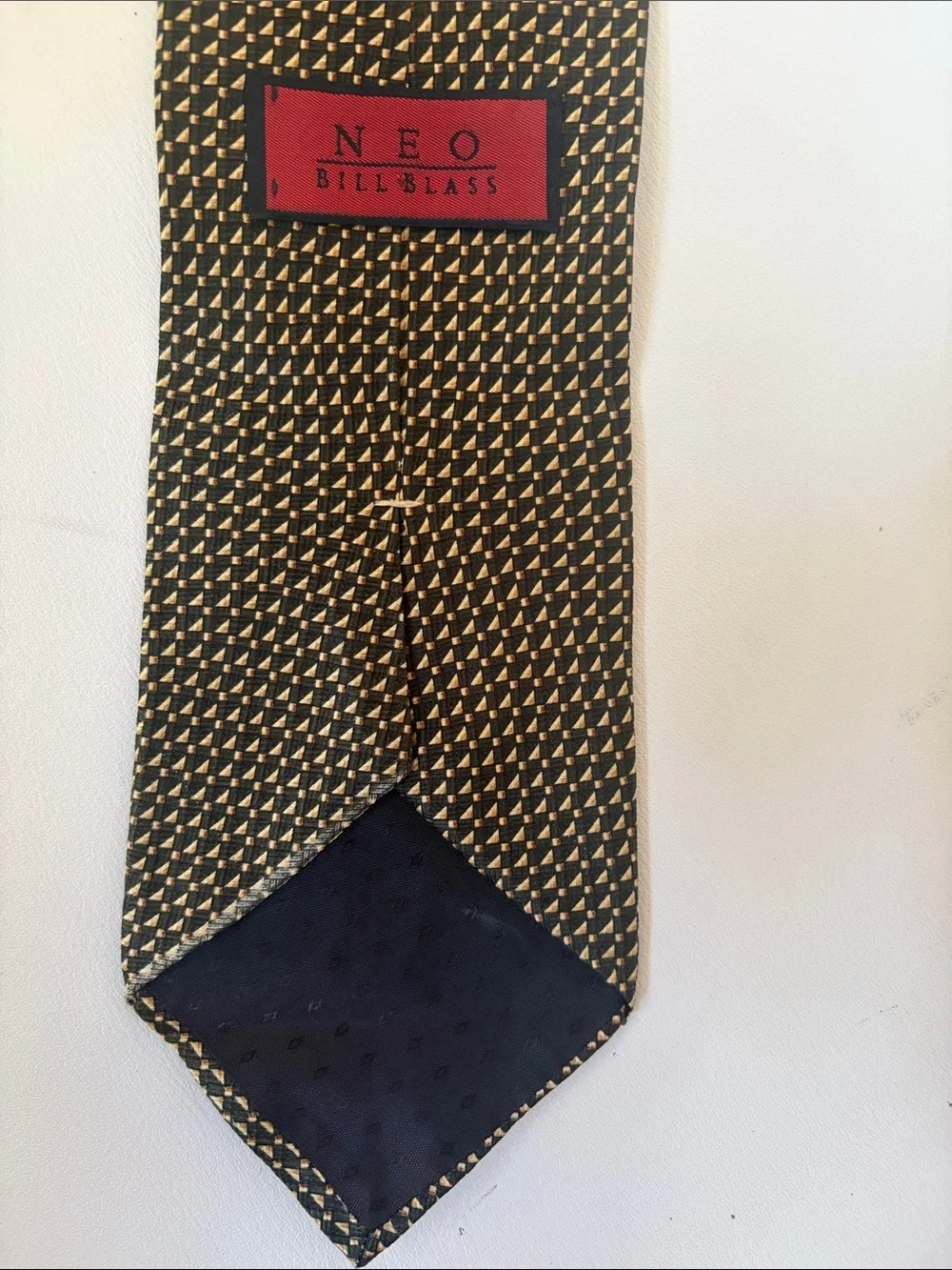 bill blass Black and Tan Geometric Silk Tie